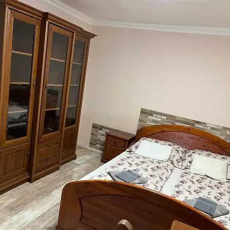 Gyimes Vendeghaz * Debrecen