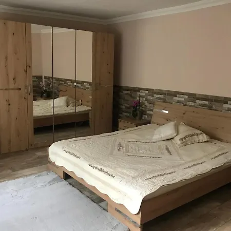 Gyimes Vendeghaz Apartment Debrecen
